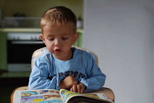 No ver tanta televisión como habito saludable en niños