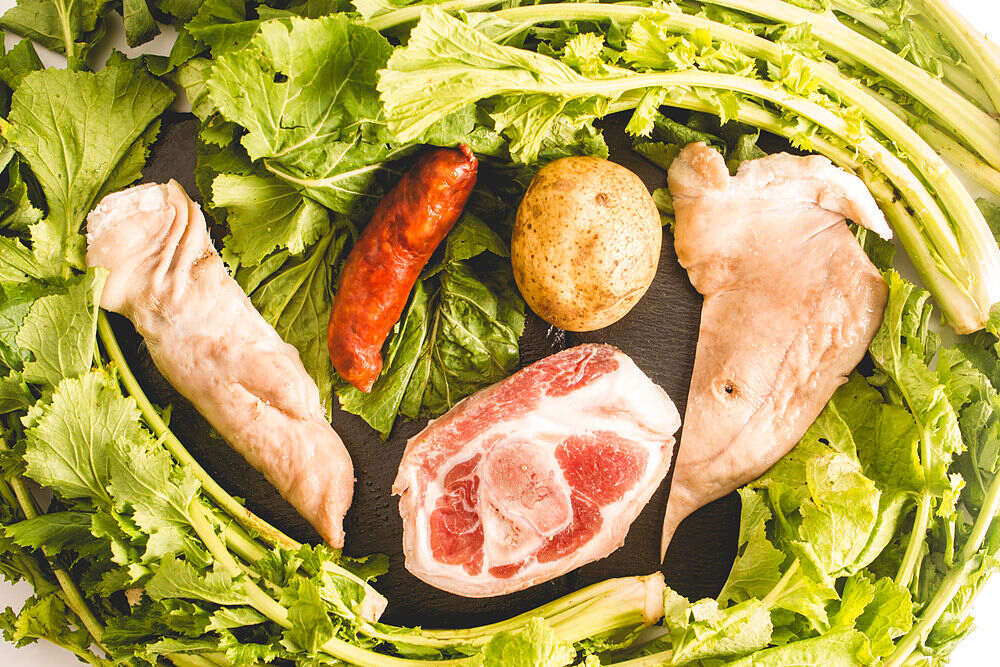 Platos típicos de Galicia con carne