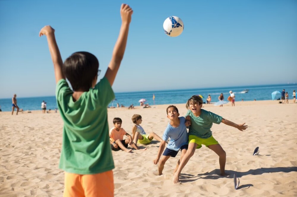 hacer deporte en la playa con niños